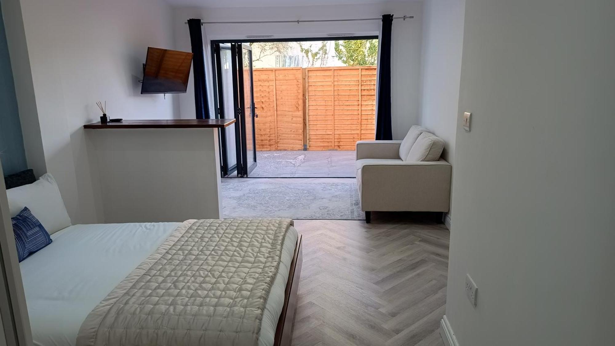 London Studios And Suites Harrow Kültér fotó