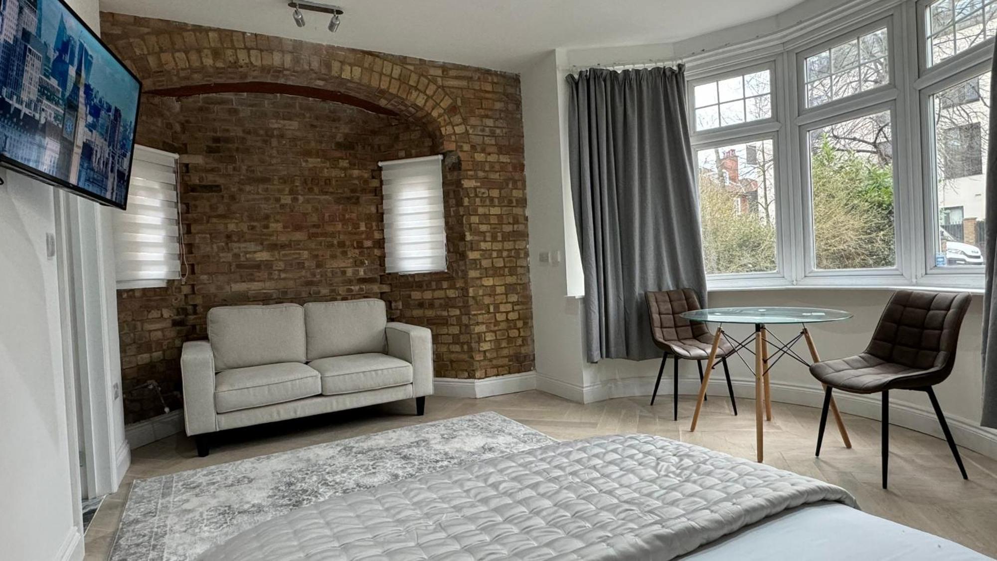 London Studios And Suites Harrow Kültér fotó